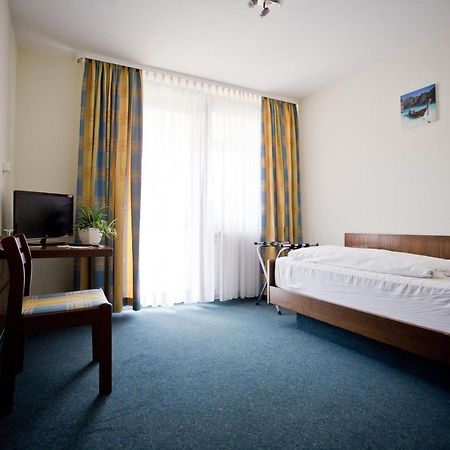 Hotel Lindenhof Mosbach  Dış mekan fotoğraf